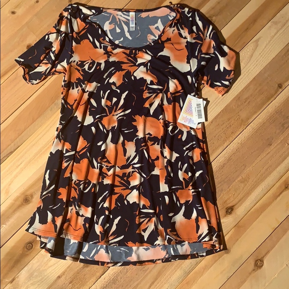 LuLaRoe Perfect T
